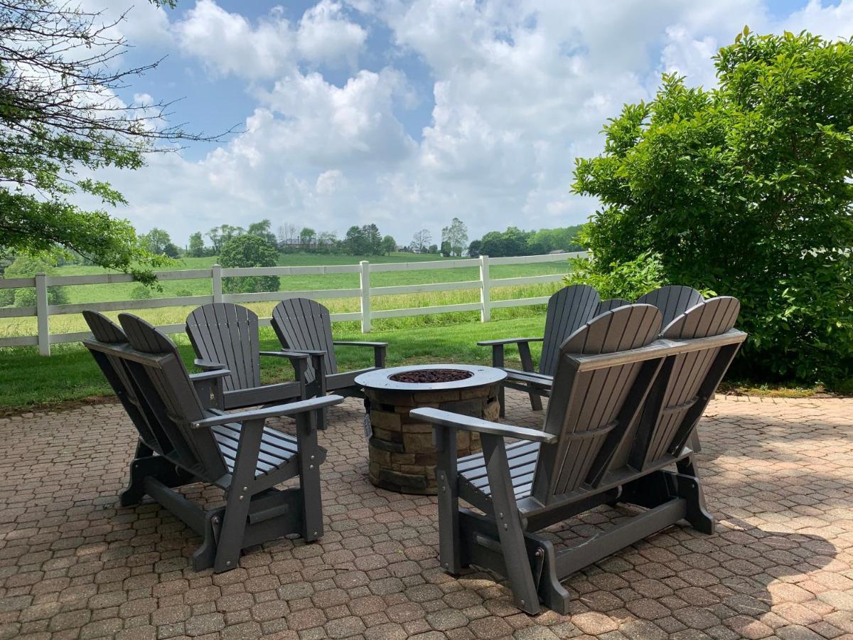 Inn At Amish Door Wilmot Екстериор снимка